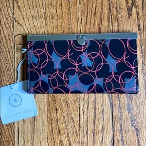 NWT cul-de-sac Wallet